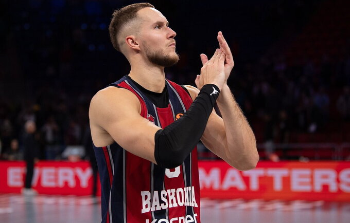 T.Sedekerskis pelnė 2 taškus
