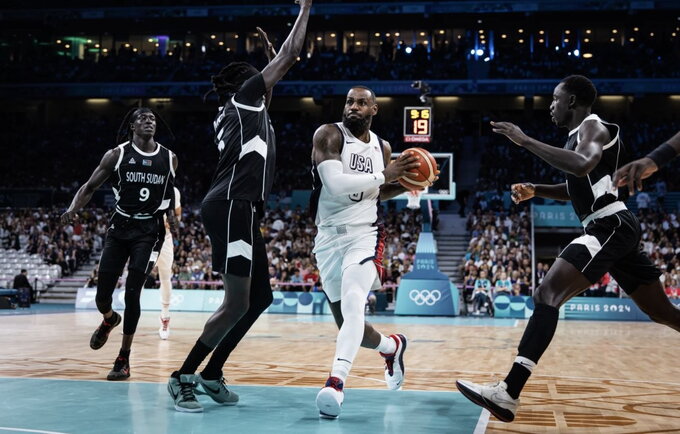 Amerikiečiai yra pirmi grupėje (FIBA nuotr.)