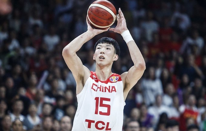 Kinai pasiekė pergalę (FIBA nuotr.)