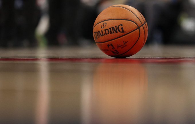 NBA bus žaidžiama kitos bendrovės kamuoliais (Scanpix nuotr.)