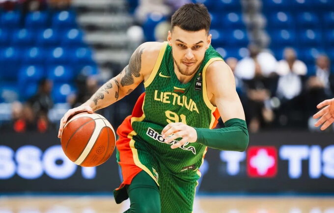 D.Sirvydis liko patenkintas savo pasirodymu pusfinalyje (FIBA nuotr.)