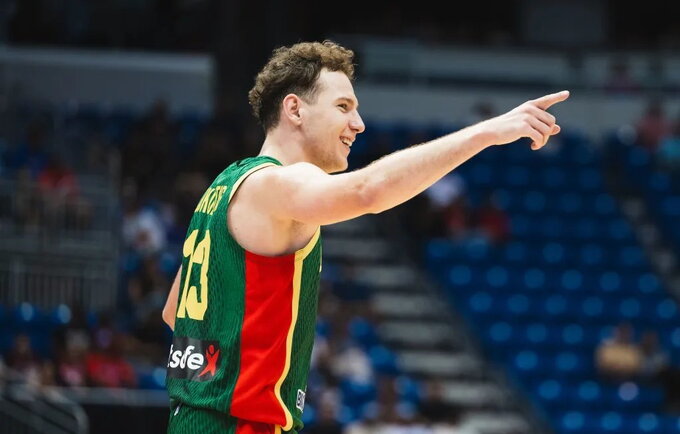 R.Jokubaitis – pakeliui į Kauną (FIBA nuotr.)