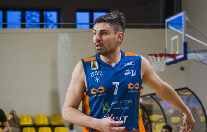 V.Užkuraitis lieka „Kuršiuose“ (Foto: NKL)