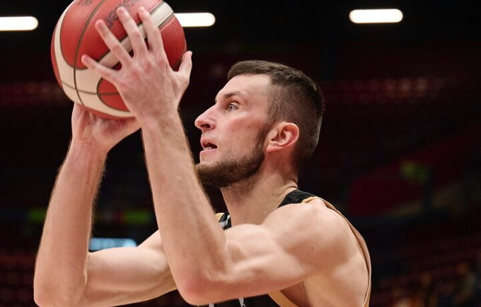 M.Jogėla pelnė 4 taškus