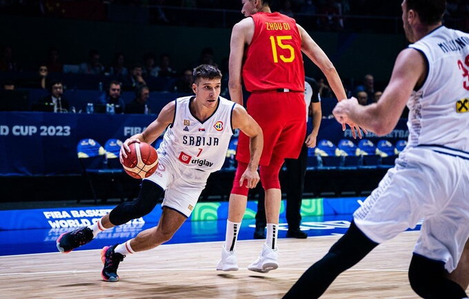 Serbai pasiekė lengvą pergalę (FIBA nuotr.)