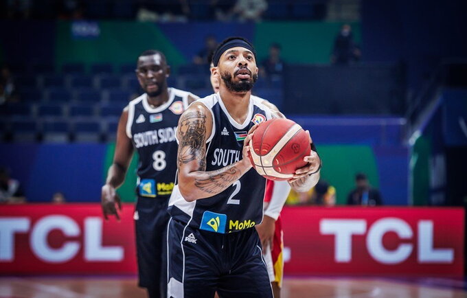 C.Jonesas antruoju bandymu nukalė pergalę (FIBA nuotr.)
