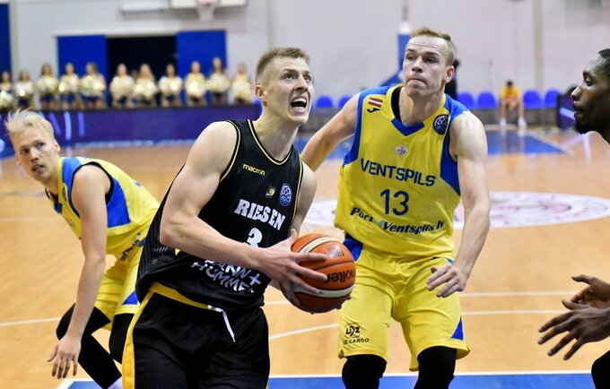 D.Sabeckis solidžiai pasirodė tarptautinėje arenoje (FIBA nuotr.)