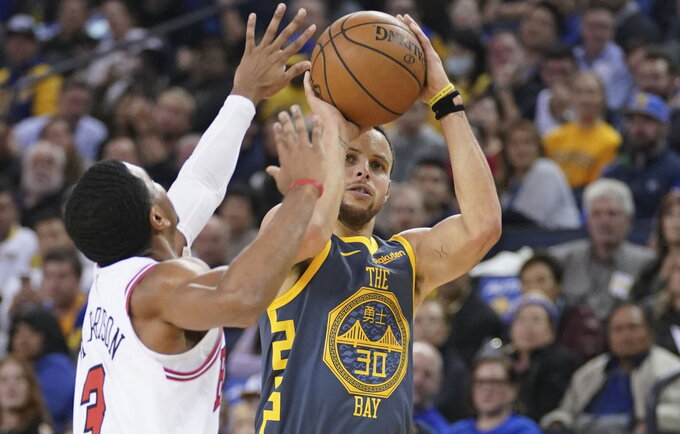 S.Curry aplenkė J.Terry (Scanpix nuotr.)