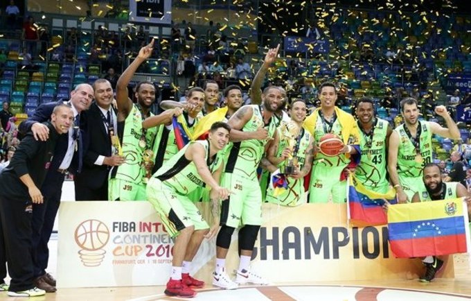 Tarpkontinentinė taurė turi naujus savininkus (FIBA Europe nuotr.)