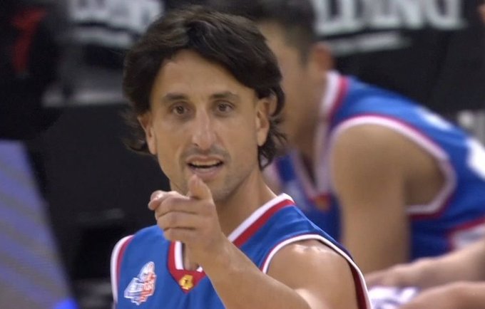 E.Ginobili nusprendė pajuokauti