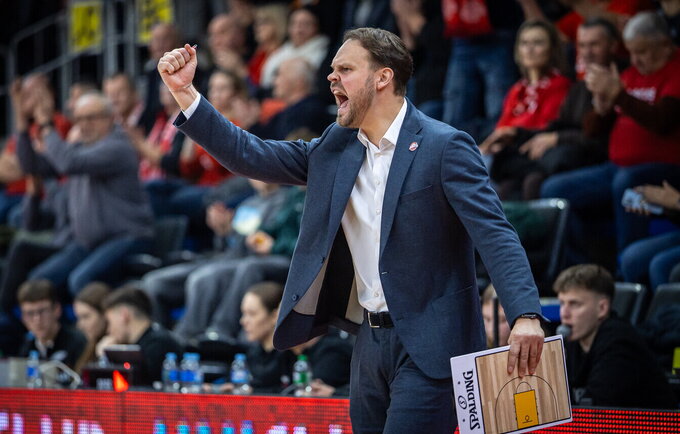 V.Buzas dirbs Kininoje (Foto: „LKL, kurią remia „Betsson“)