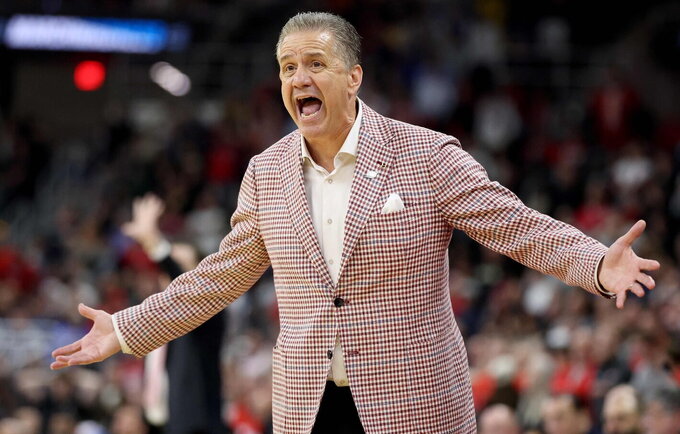 J.Calipari pranoko R.Pitino (Scanpix nuotr.)