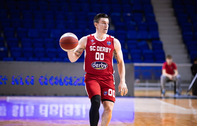 M.Rebecas žais Tauragėje