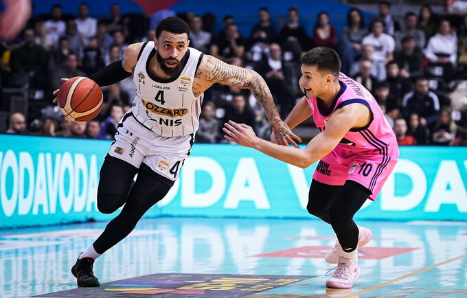 D.Washingtonas pelnė 17 taškų