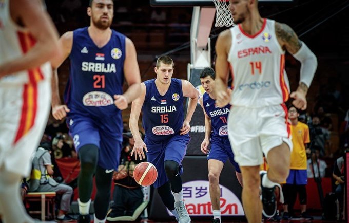 N.Jokičius buvo išvarytas iš rungtynių (FIBA nuotr.)