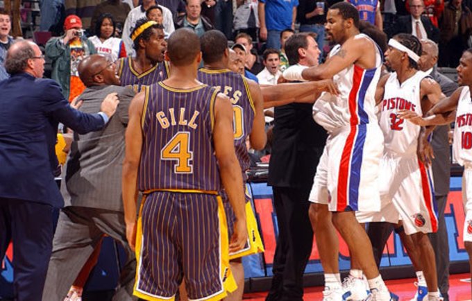Muštynės tarp „Pistons“ ir „Pacers“ žaidėjų Organizatorių nuotr.
