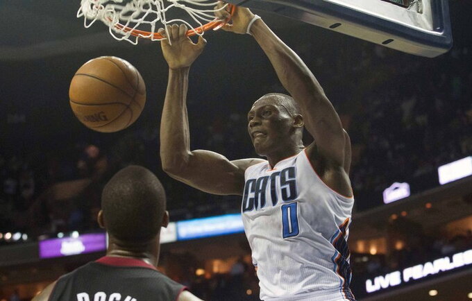 B.Biyombo keliasi į Toronto ekipą (Scanpix nuotr.)