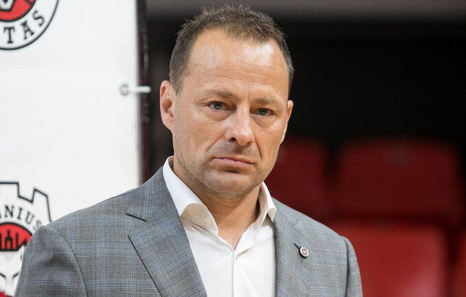 R.Jarutis palieka postą (BNS nuotr.)