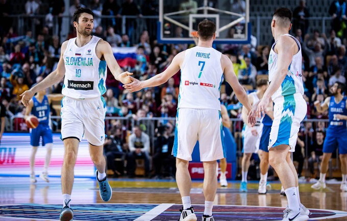 M.Tobey ir K.Prepeličius produktyviai rinko taškus (FIBA nuotr.)