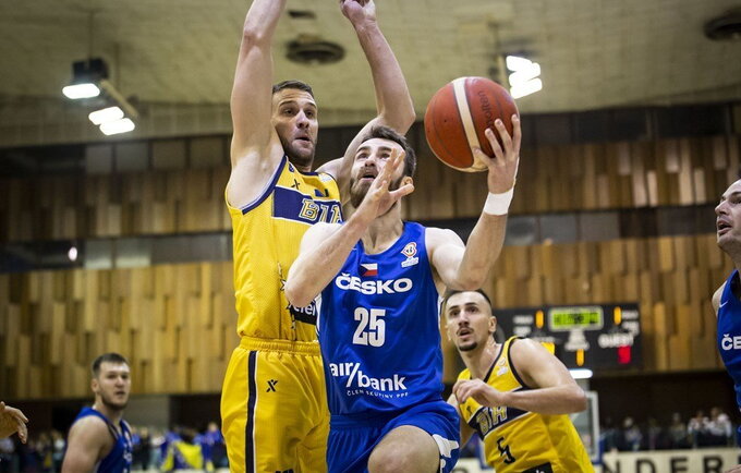 Čekai suklupo (FIBA Europe nuotr.)