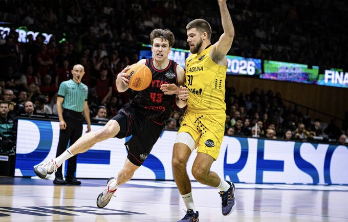 R.Giedraitis susižeidė mače su „Rytu“ (FIBA nuotr.)