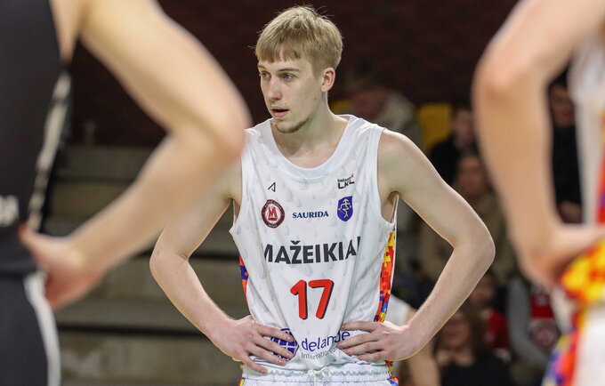 Ž.Bartašius žais dviem frontais