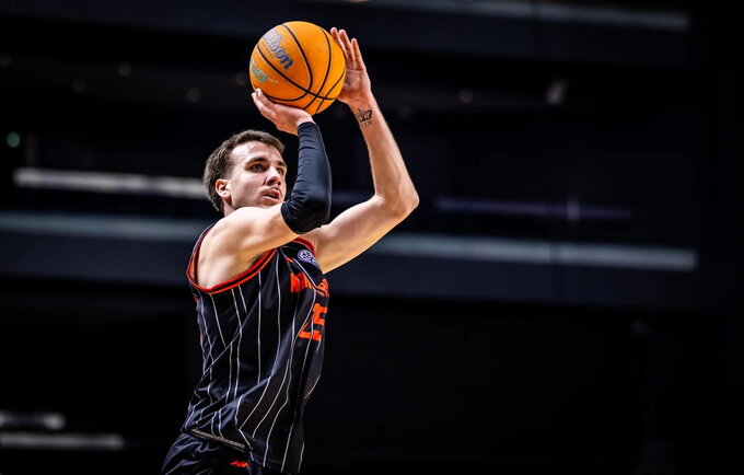 Gausūs H.Bessono taškai pergalės neatnešė (FIBA nuotr.)