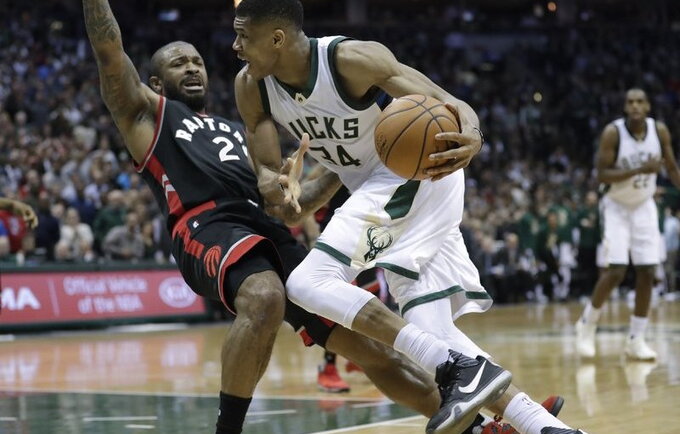 K.Bryantas nori, kad G.Antetokounmpo laimėtų MVP prizą (Scanpix nuotr.)