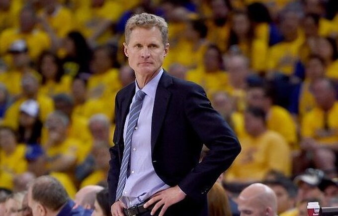S.Kerras nemano, kad NBA gali kontroliuoti sirgalių keliamą triukšmą (Scanpix nuotr.)