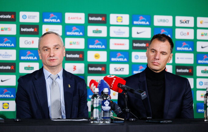 M.Balčiūnas ir D.Gudelis aptarė Lietuvos galimybes rengti EČ grupių etapą (BNS nuotr.)