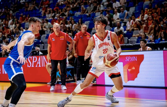 L.Langarita pakviestas į stovyklą (FIBA nuotr.)