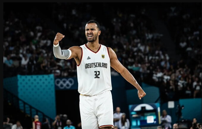 J.Thiemannas iššovė ketvirtfinalio mače (FIBA nuotr.)