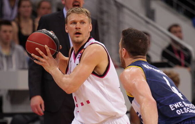 B.Veikalas pelnė 12 taškų