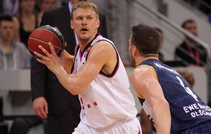 B.Veikalas pelnė 9 taškus
