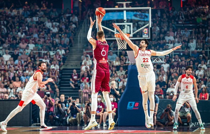 K.Porzingis vedė latvius į pergalę (FIBA Europe nuotr.)