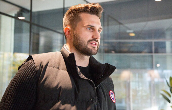 L.Kleiza grįžta į krepšinį, bet ne kaip žaidėjas (Fotodiena.lt)