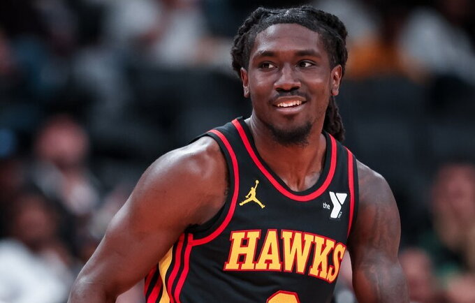 K.Wallace'as lieka NBA