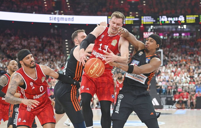 „Bayern“ reikalus išsprendė tik mačo pabaigoje (Scanpix nuotr.)