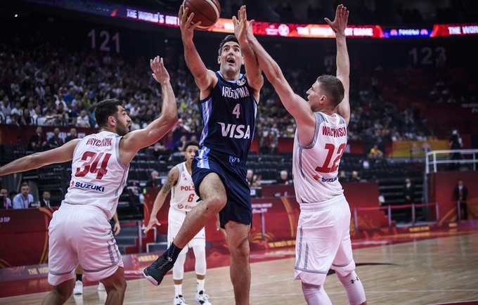 L.Scola nukalė lengvą pergalę (FIBA nuotr.)