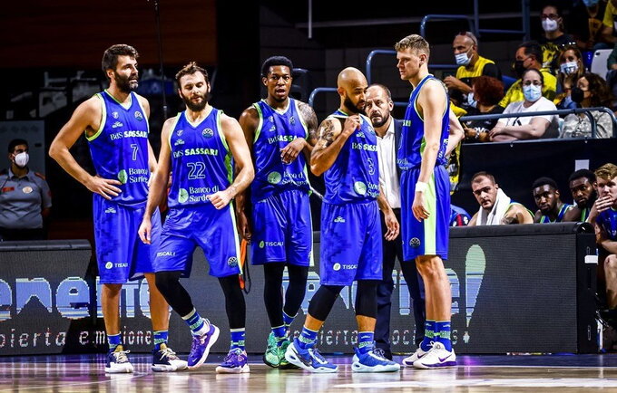 E.Bendžiaus ekipa šventė pergalę (FIBA Europe nuotr.)