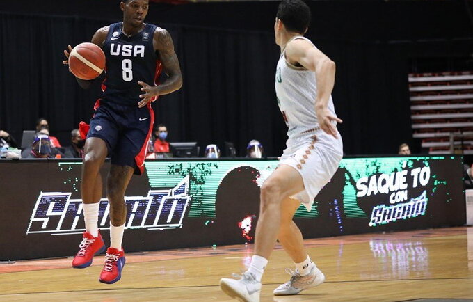 J.Johnsonas pasirodys aikštelėje (FIBA nuotr.)