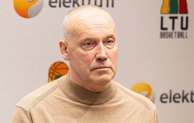 R.Kurtinaitis kalbėjo apie rinktinės reikalus (BNS nuotr.)
