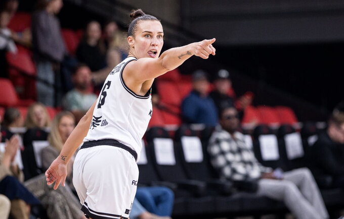 K.Nacickaitė tempia į priekį lietuves (FIBA nuotr.)