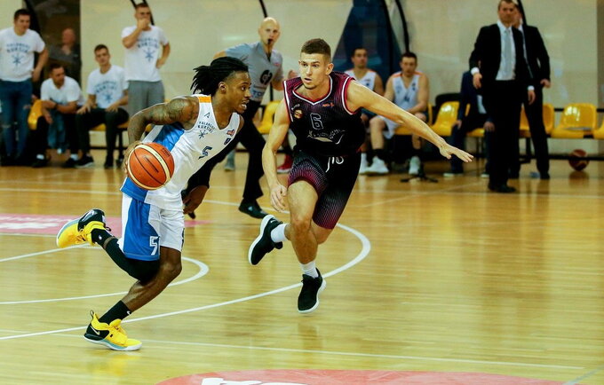 Jalenas Riley pelnė 33 taškus