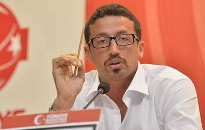 H.Turkoglu tikisi, kad čempionatą bus galima pratęsti