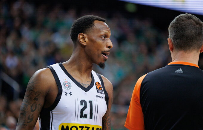 J.Nunnally kaltinamas sužalojęs varžovą (BNS nuotr.)