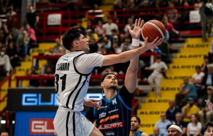 A.Calzavara taps Milano klubo nariu