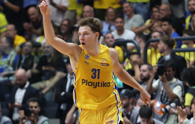 R.Jokubaitis buvo komandos vedlys