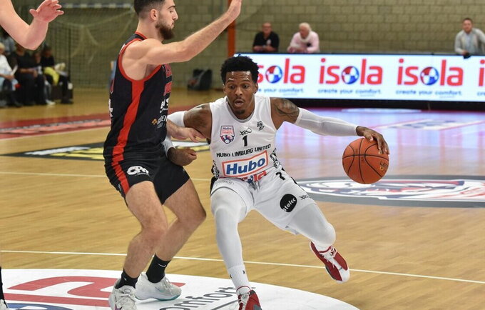 J.Carsonas žais NKL