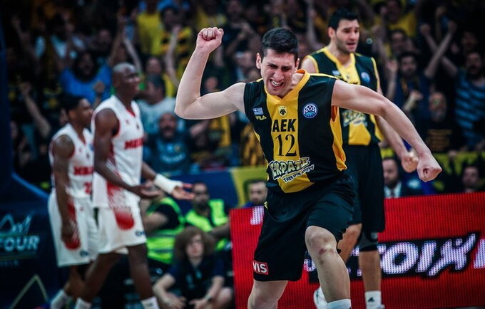 AEK žaidėjai triumfuoja namie (FIBA Europe nuotr.)